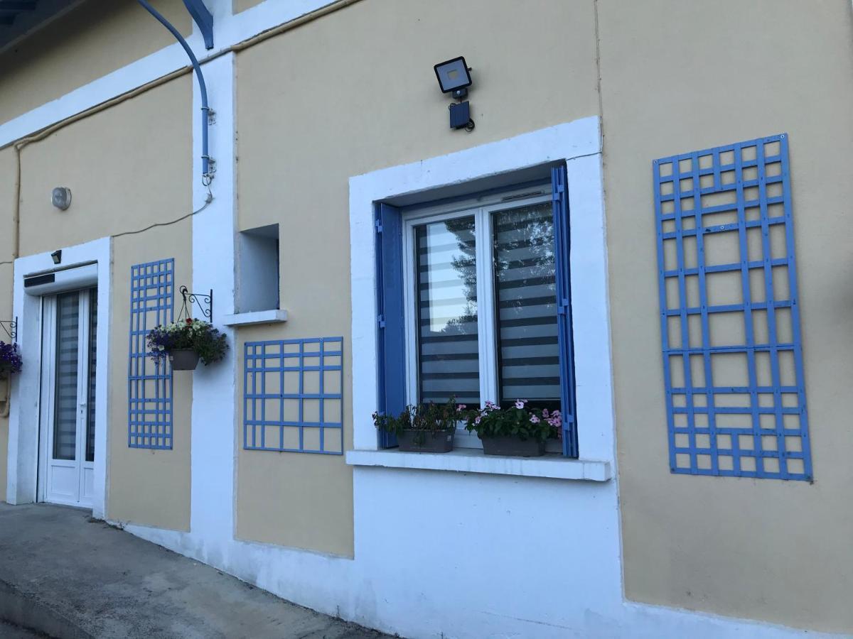 Bed and Breakfast Avenue de la Gare Riscle Exterior foto