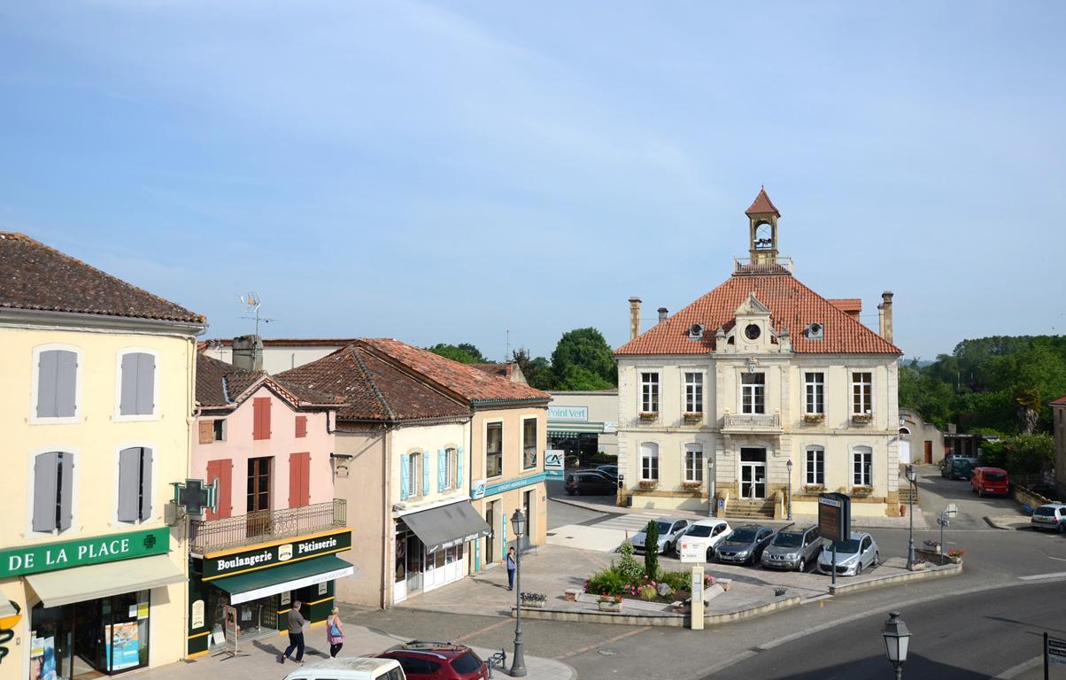 Bed and Breakfast Avenue de la Gare Riscle Exterior foto