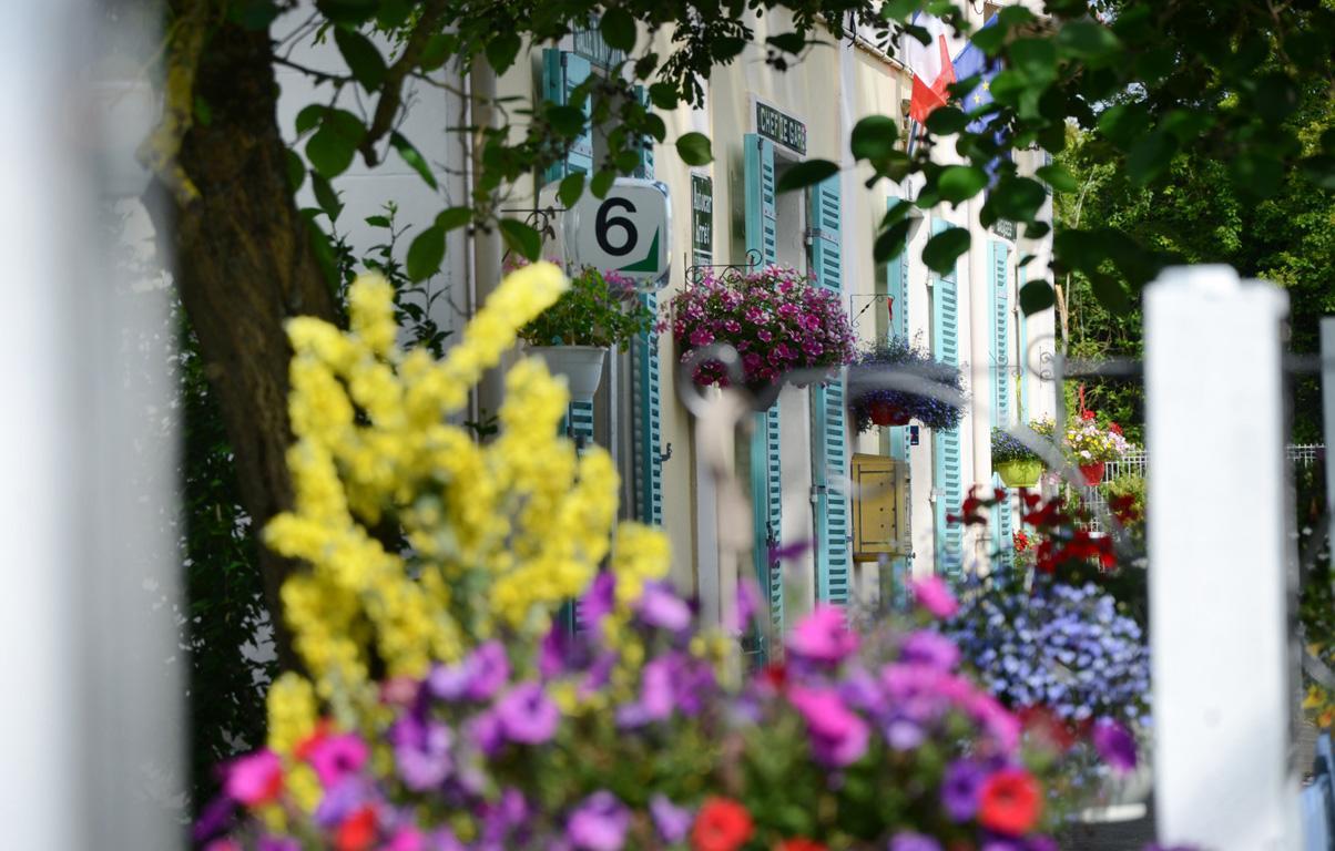 Bed and Breakfast Avenue de la Gare Riscle Exterior foto